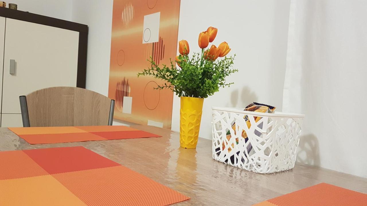 Apartment Orange Brist Pula Eksteriør billede
