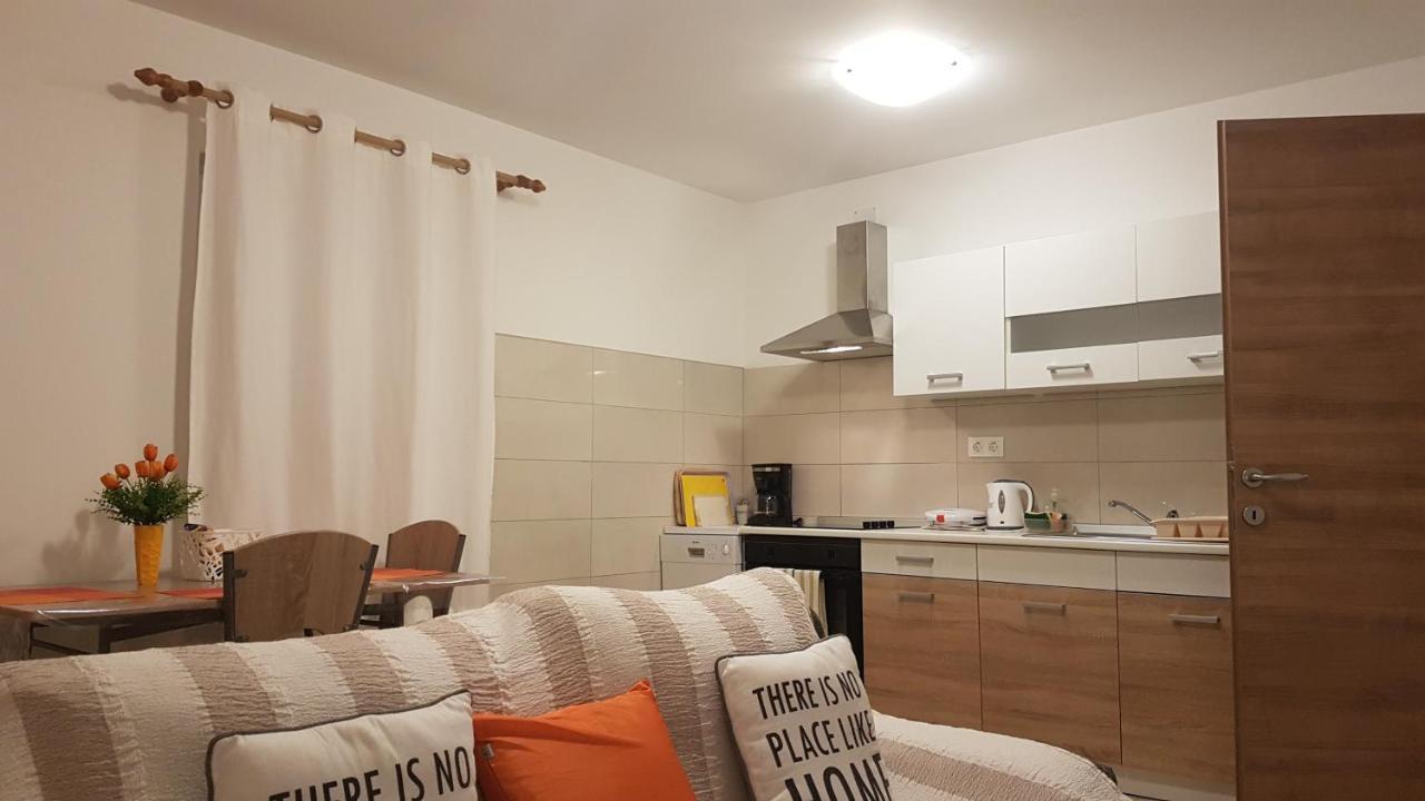 Apartment Orange Brist Pula Eksteriør billede